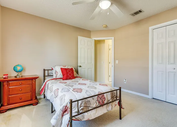 Navarre Vacation Rental Home ~ 4 Mi To Beach!