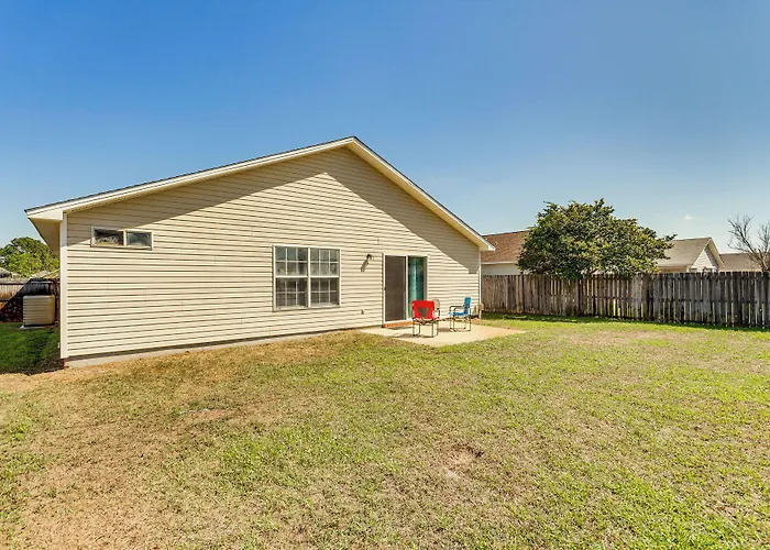 Navarre Vacation Rental Home ~ 4 Mi To Beach!